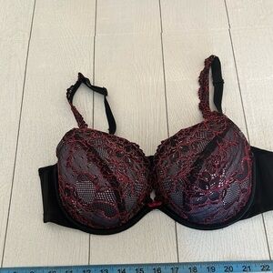 Cacique 40C wired/padded, super sexy, black and red lace bra